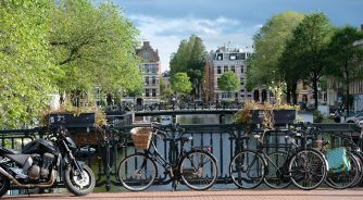 amsterdam-2799491_1920